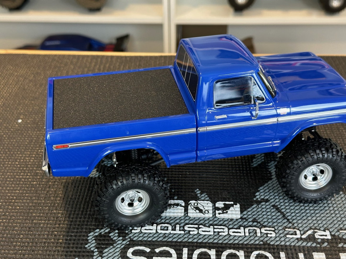 ShrinkRC Bed Tonneau Cover for Traxxas TRX-4M® F150 High Trail 1/18