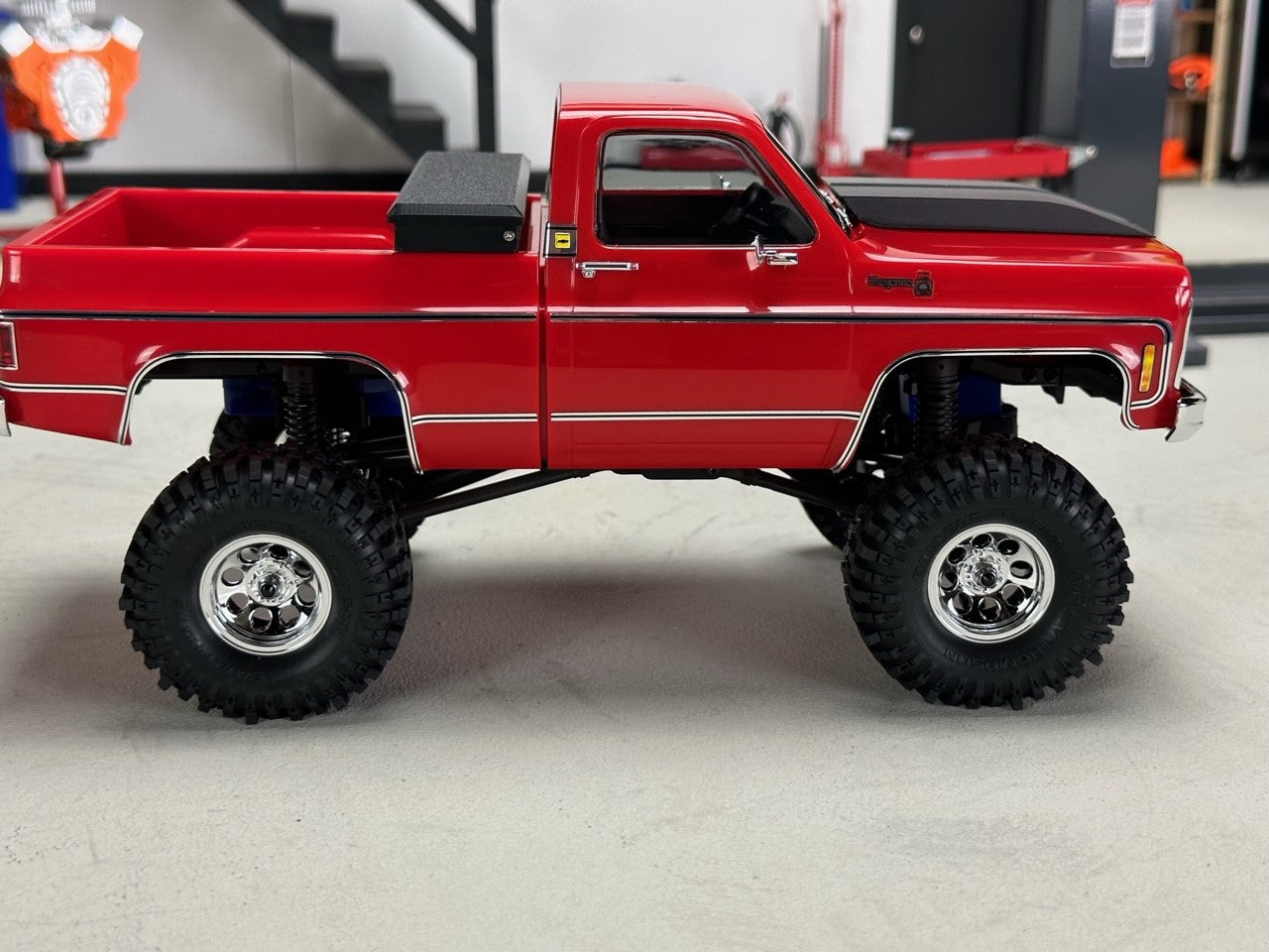 ShrinkRC Full Width Toolbox for Traxxas TRX-4M® Chevrolet K10 High Trail