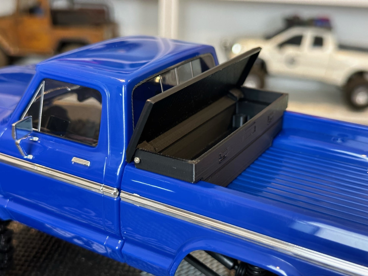 ShrinkRC Full Width Toolbox for Traxxas TRX-4M® F150 High Trail 1/18